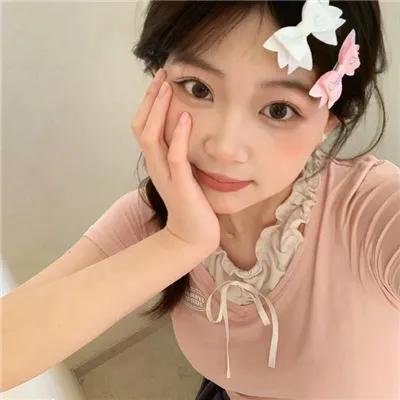 楼上的人们 海报